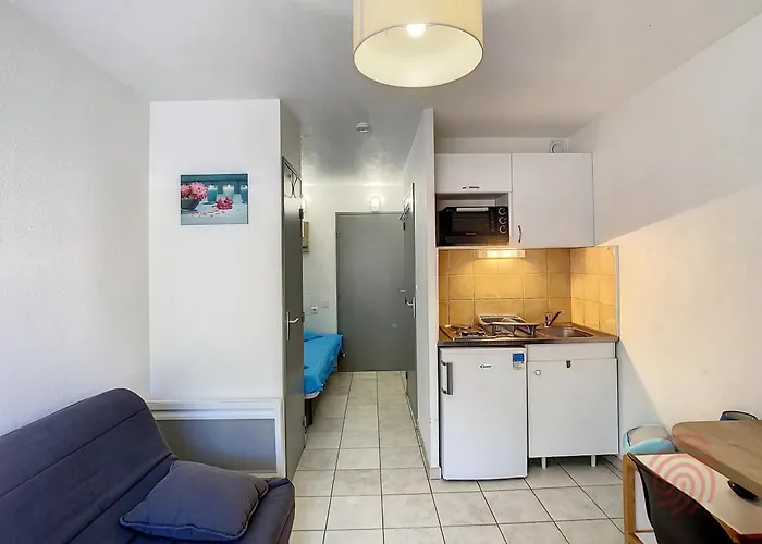 à Lamalou, 400m Du Centre, Balcon, Wifi, Animaux Bienvenus - Fr-1-451-137