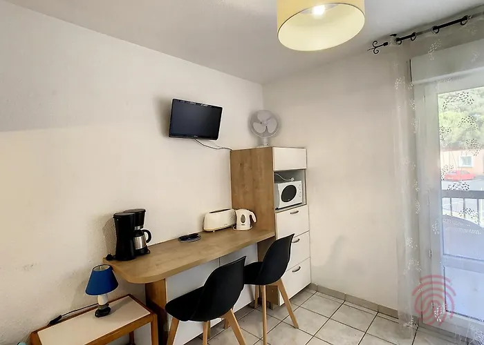 à Lamalou, 400m Du Centre, Balcon, Wifi, Animaux Bienvenus - Fr-1-451-137 Apartamento